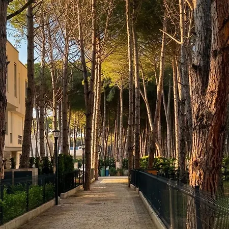 Next To Melia Premium Zone Garden Apart, Sanpietro Apartment *